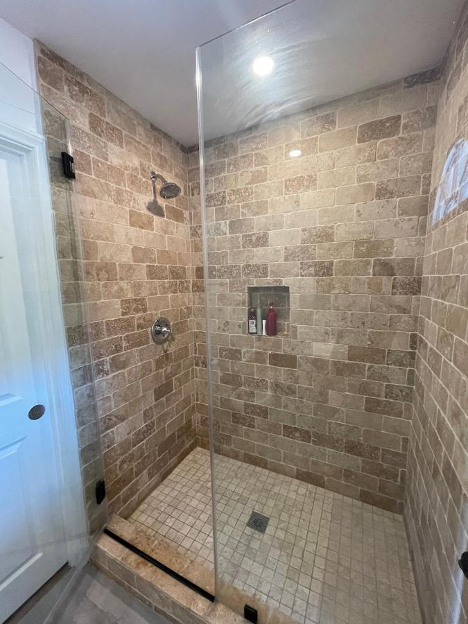 Private Room W/ Private Room Entrance & Free Wifi & Ac & Private Fridge Carson Extérieur photo
